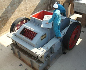 雙齒輥破碎機(jī)